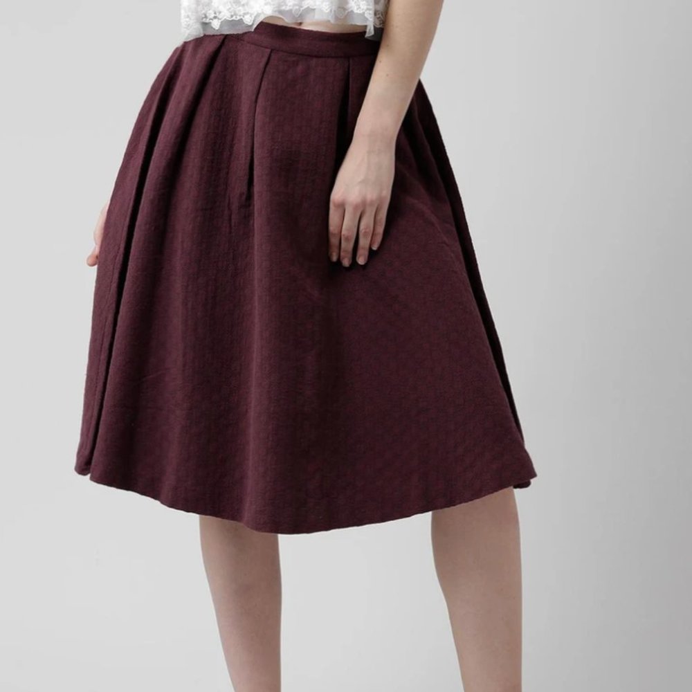 ✨ Maroon Midi Skirt